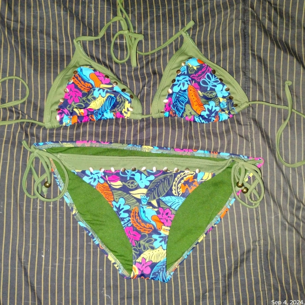 Army green flower floral bikini size small/med top & bottom set Tara Affair